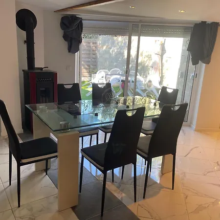 Bord De Deux Ch Sdb Privative * Agde